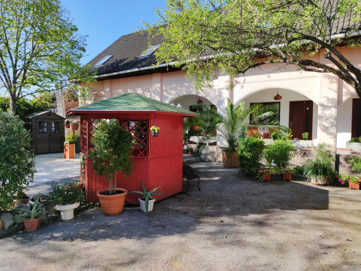 Hotel Oswaldo Βουδαπέστη Εξωτερικό φωτογραφία