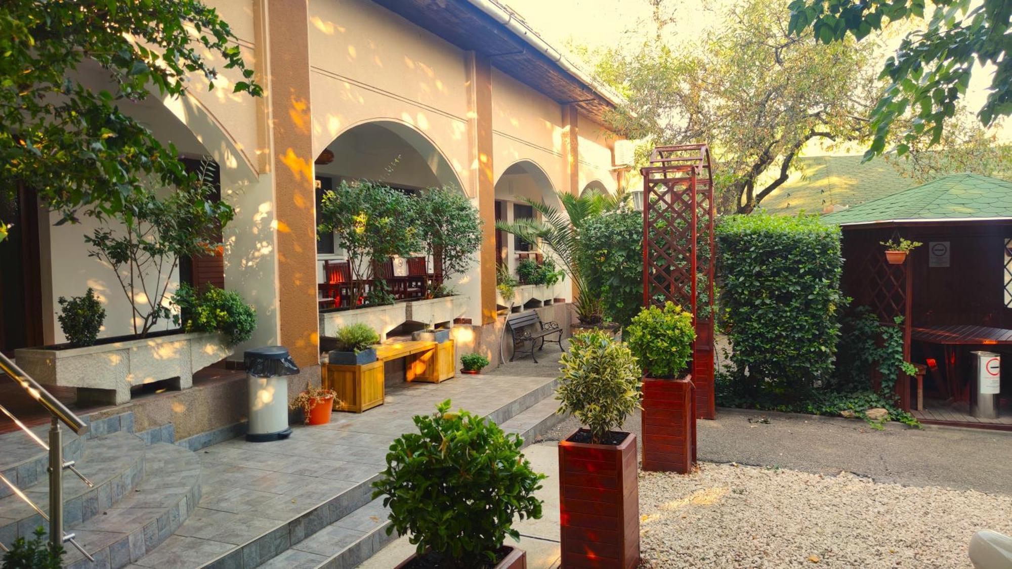 Hotel Oswaldo Βουδαπέστη Εξωτερικό φωτογραφία