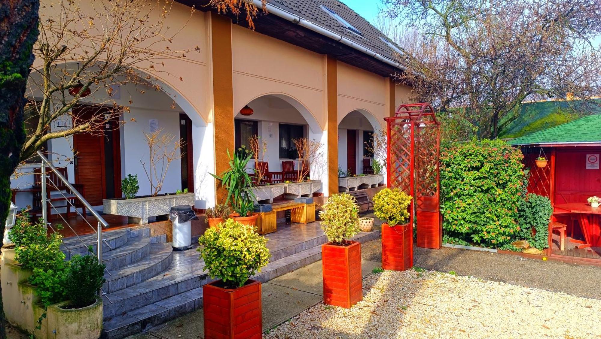Hotel Oswaldo Βουδαπέστη Εξωτερικό φωτογραφία